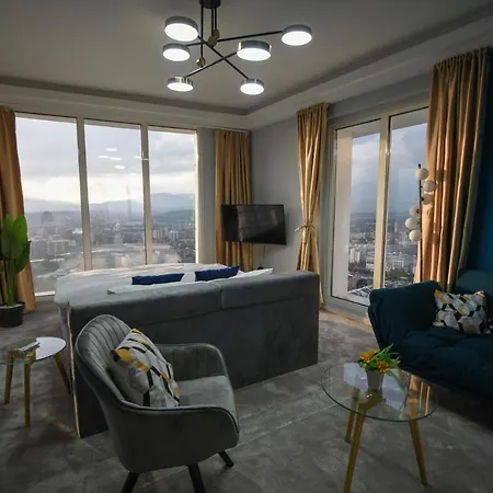 Sky Deluxe Fitness & Apartamento Skopie