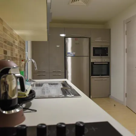 Sky Deluxe Fitness & * Skopie