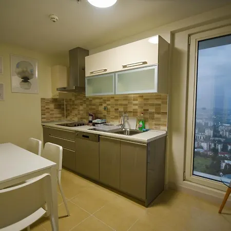 Sky Deluxe Fitness & * Skopie