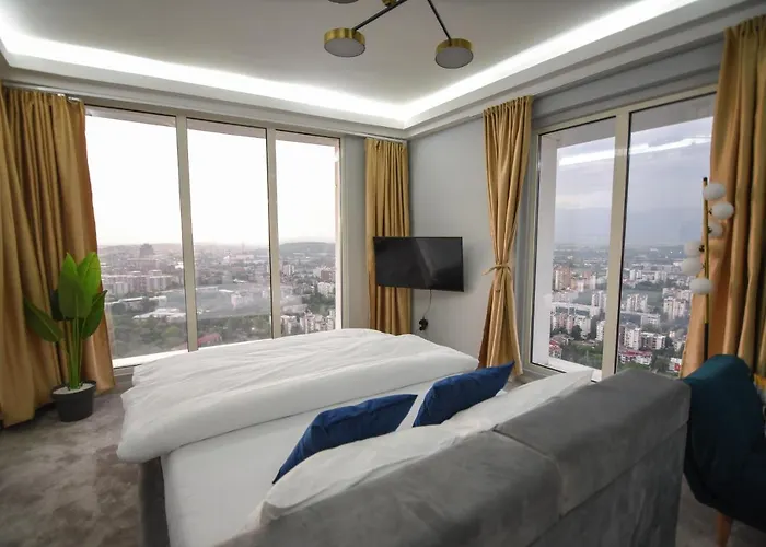 Sky Deluxe Fitness & *