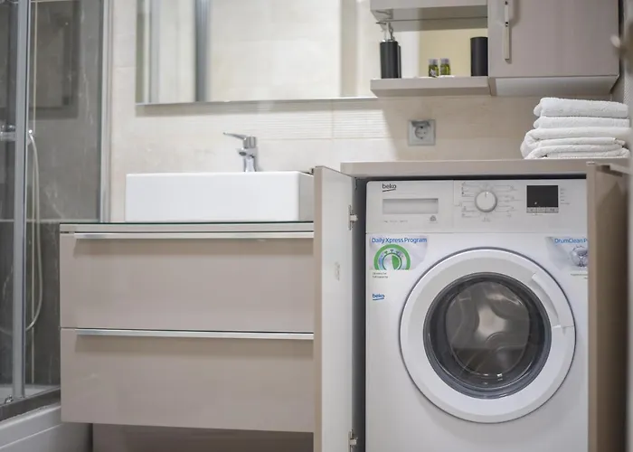 Sky Deluxe Fitness & Апартаменты Скопье