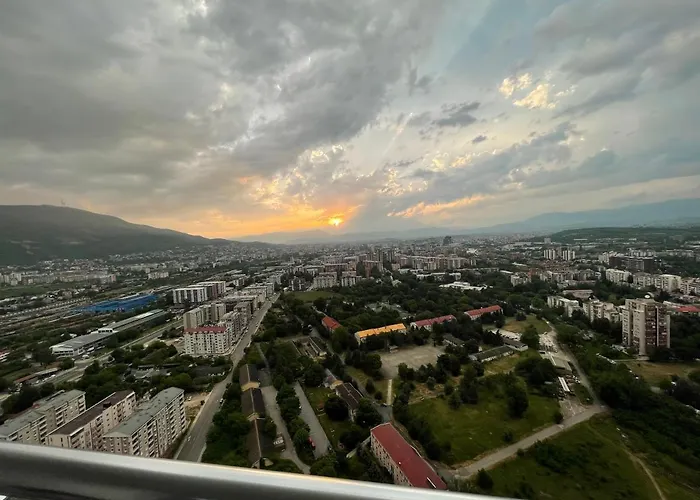 Sky Deluxe Fitness & Skopje